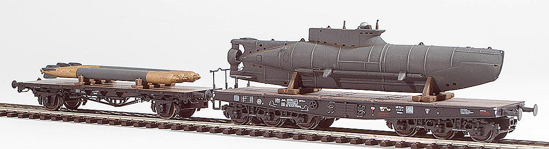 REI Models 38712 - German Wehrmacht Midget Submarine & Torpedo